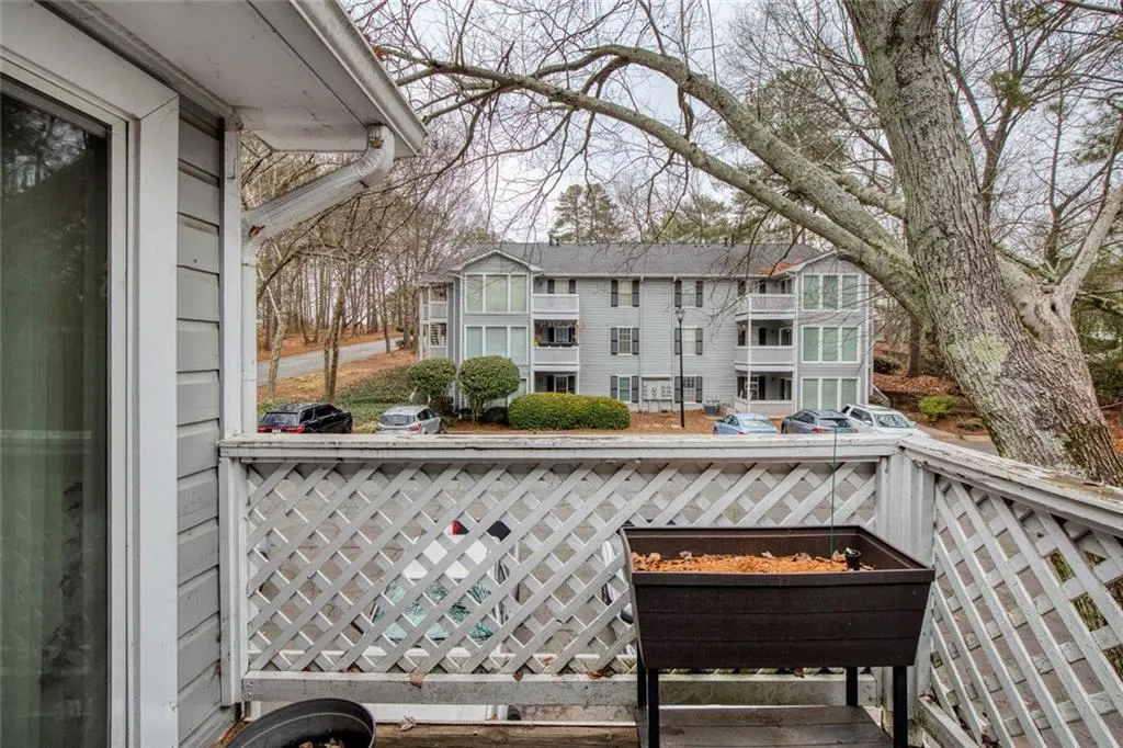 Atlanta, Georgia 30350, United States, 2 Bedrooms Bedrooms, ,1 BathroomBathrooms,Residential,Active,254000