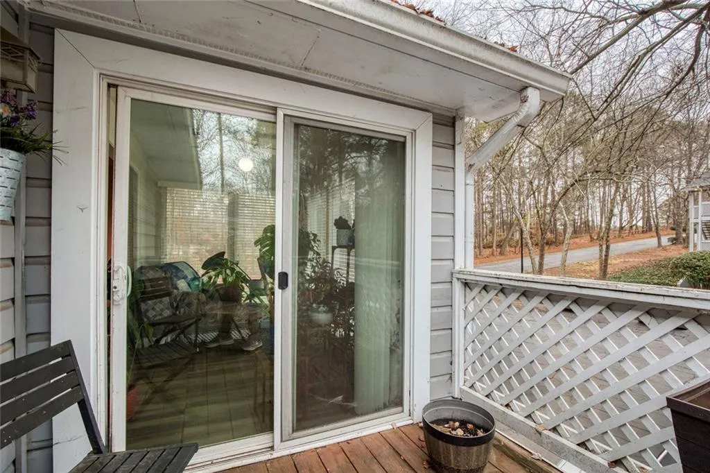 Atlanta, Georgia 30350, United States, 2 Bedrooms Bedrooms, ,1 BathroomBathrooms,Residential,Active,254000