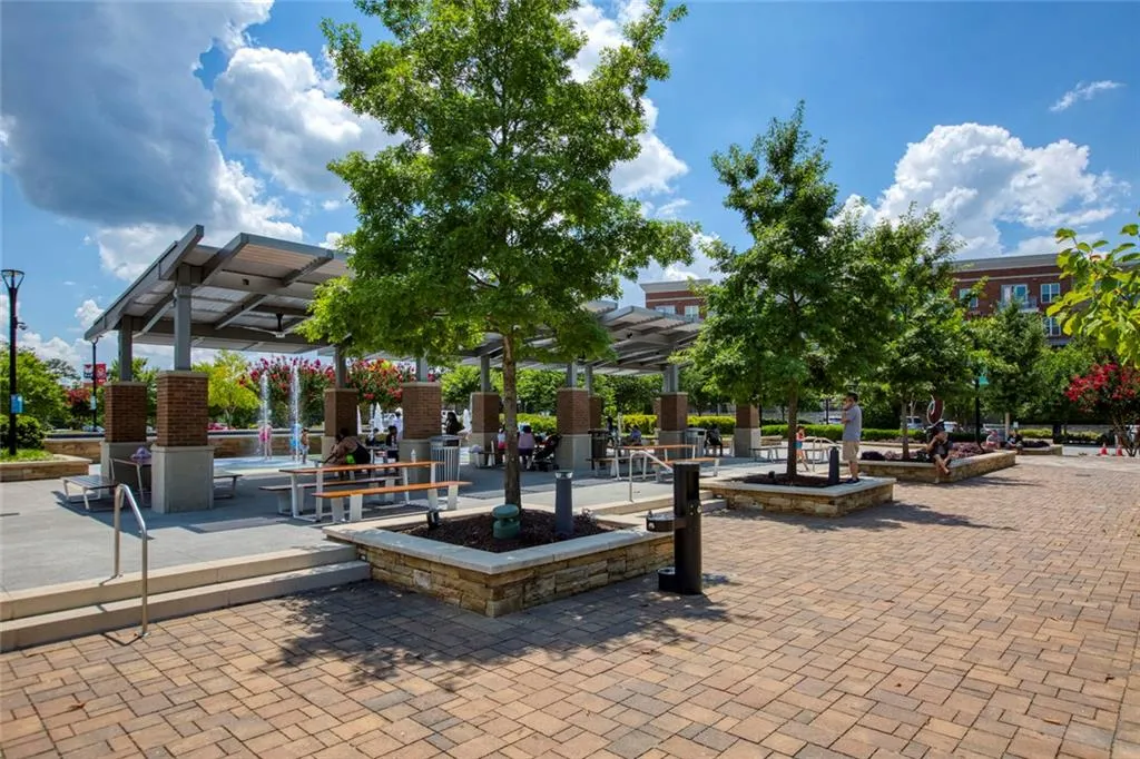 Atlanta, Georgia 30350, United States, 2 Bedrooms Bedrooms, ,1 BathroomBathrooms,Residential,Active,254000