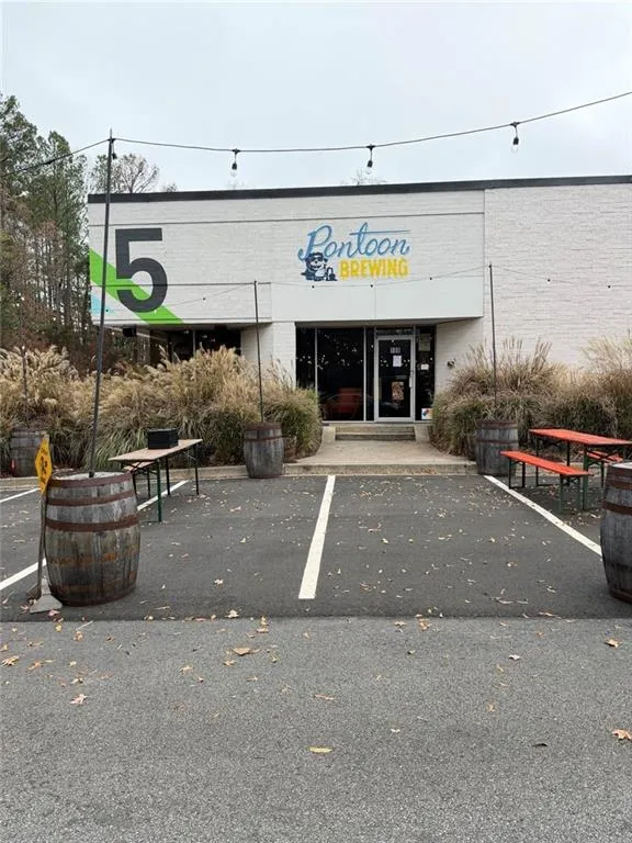 Atlanta, Georgia 30350, United States, 2 Bedrooms Bedrooms, ,1 BathroomBathrooms,Residential,Active,254000