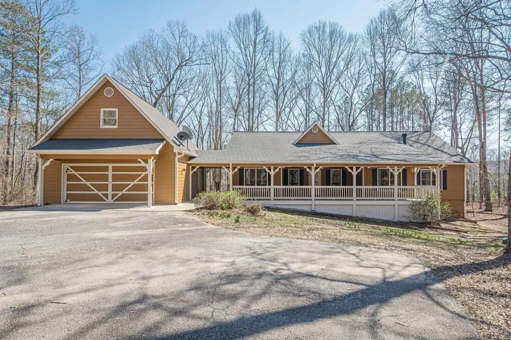 Ball Ground, Georgia 30107, United States, 3 Bedrooms Bedrooms, ,2 BathroomsBathrooms,Residential,Active,93116