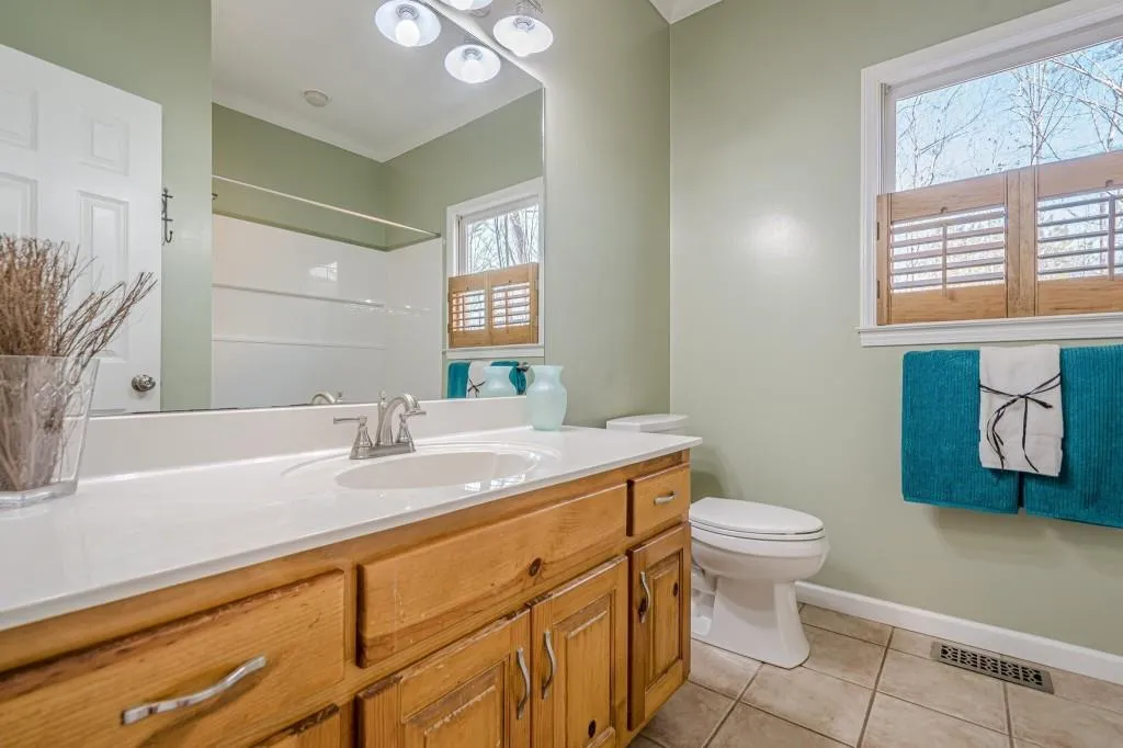 Ball Ground, Georgia 30107, United States, 3 Bedrooms Bedrooms, ,2 BathroomsBathrooms,Residential,Active,93116