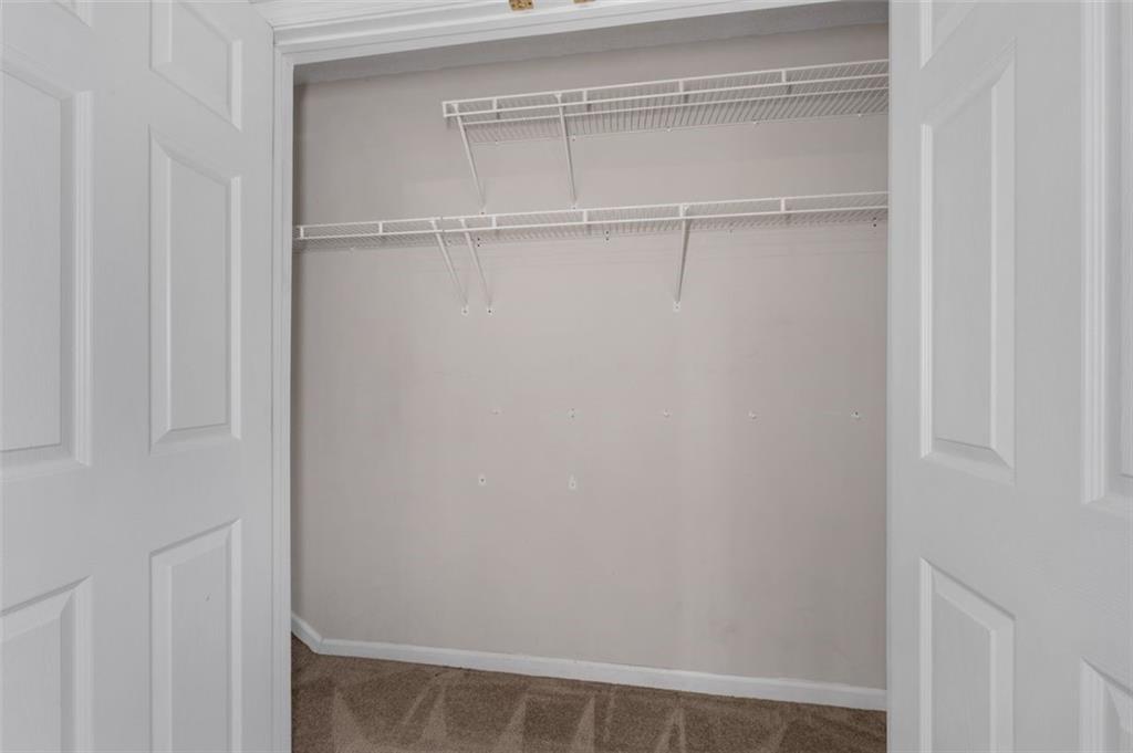 Ashford Oaks - Residential Lease