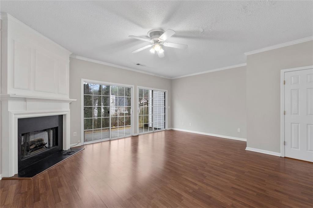 Ashford Oaks - Residential Lease