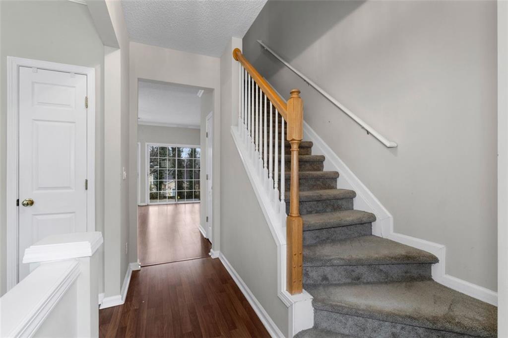 Ashford Oaks - Residential Lease