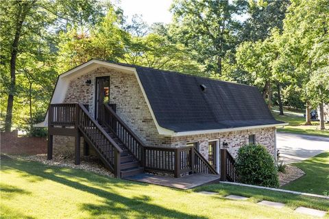 A home in Calhoun