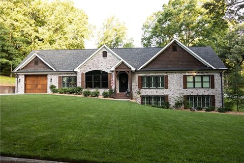 A home in Calhoun