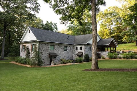 A home in Calhoun