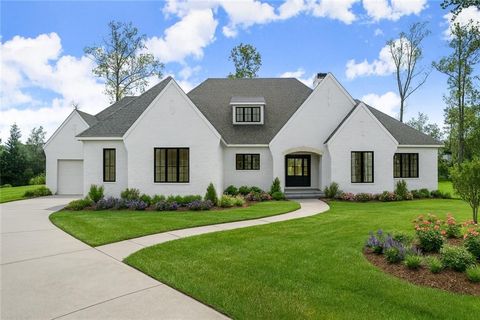 5071 Kings Close Alpharetta GA 30004
