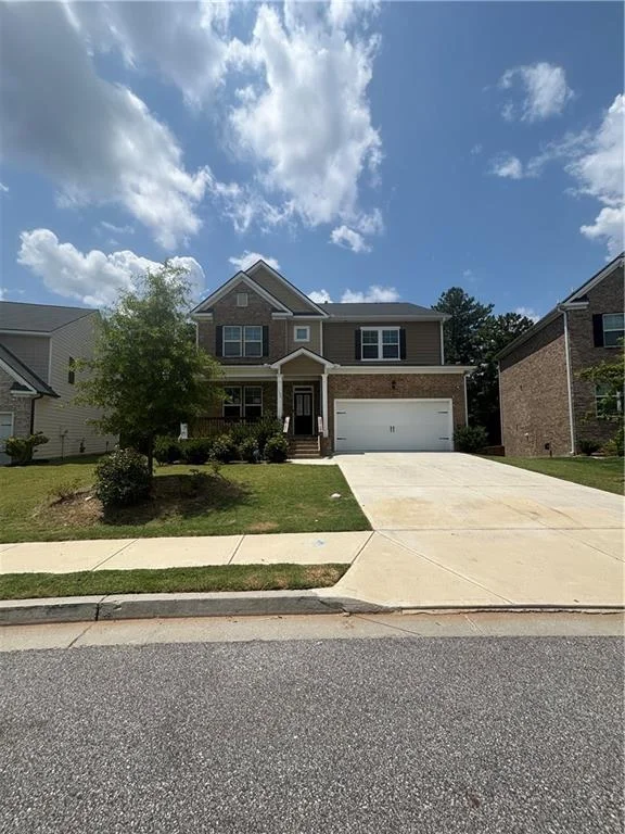 1180 Trident Maple Chase