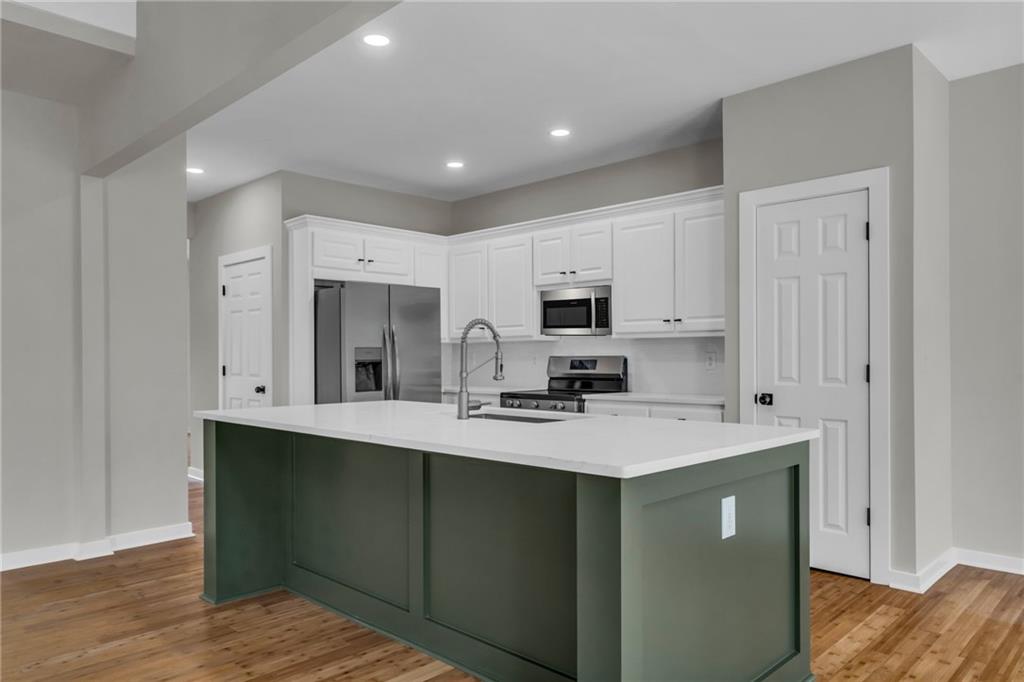 6231 Spring Lake Drive, Flowery Branch, Georgia image 13