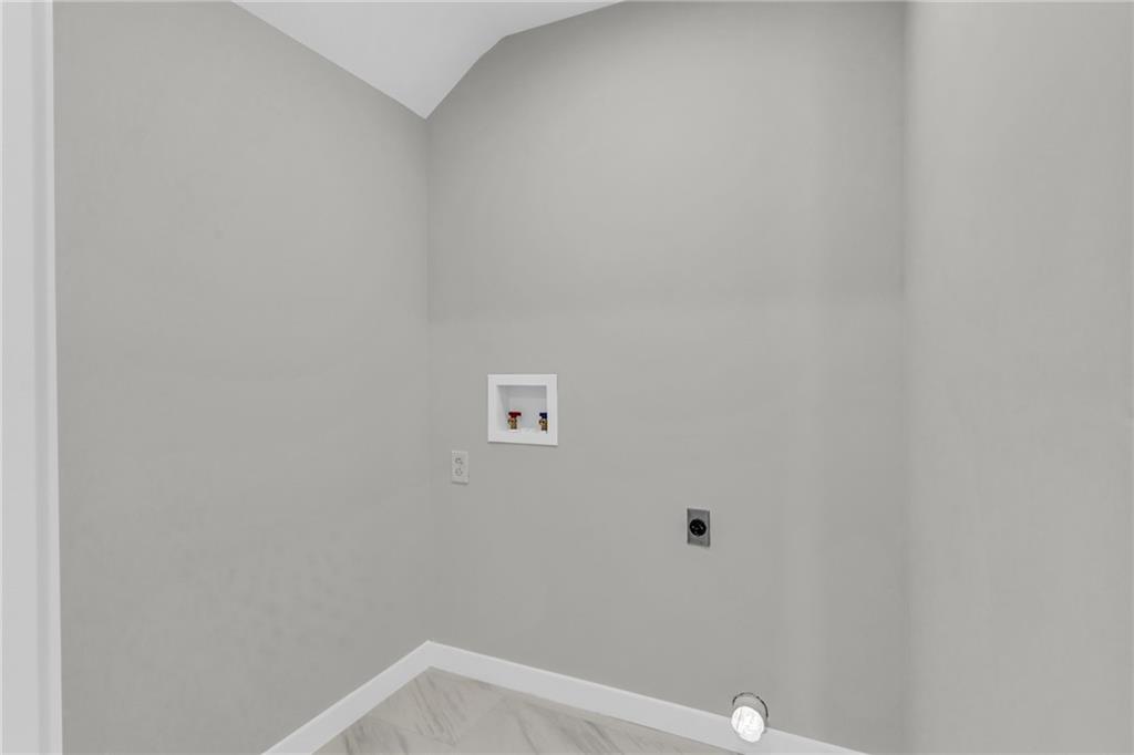 6231 Spring Lake Drive, Flowery Branch, Georgia image 22