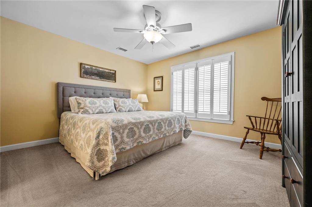 Easthampton - The Ridge - Residential