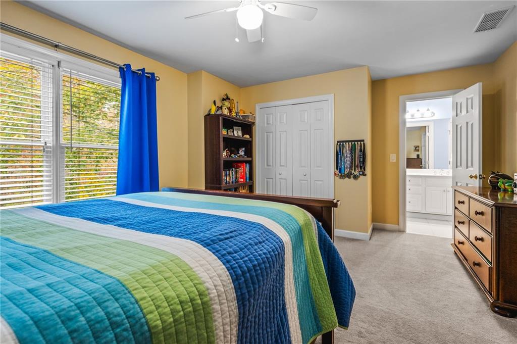 Easthampton - The Ridge - Residential