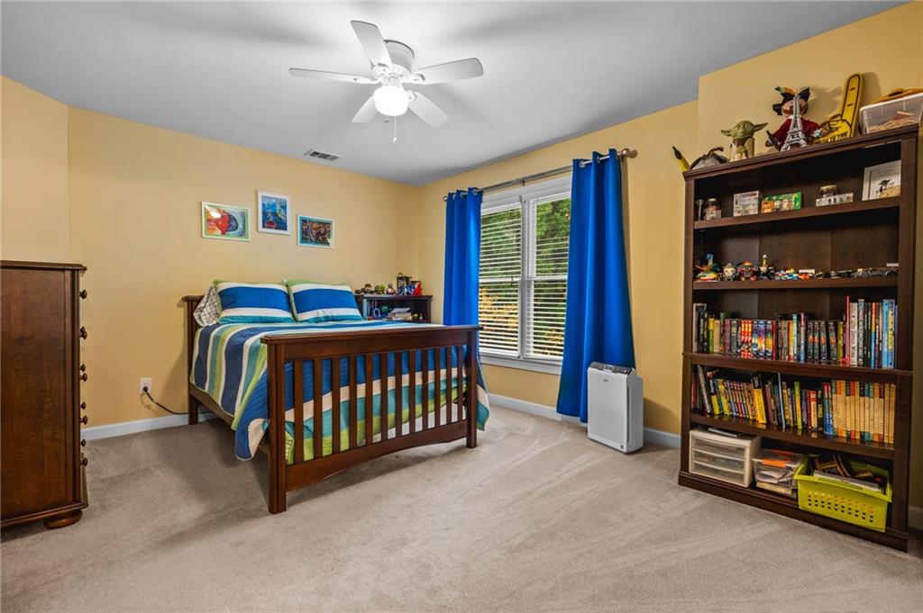 Easthampton - The Ridge - Residential