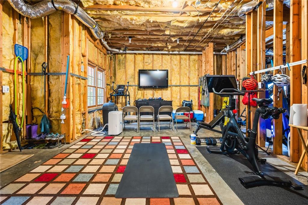 Easthampton - The Ridge - Residential