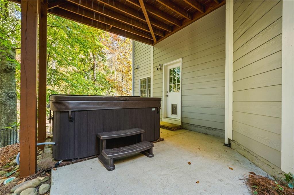 Easthampton - The Ridge - Residential