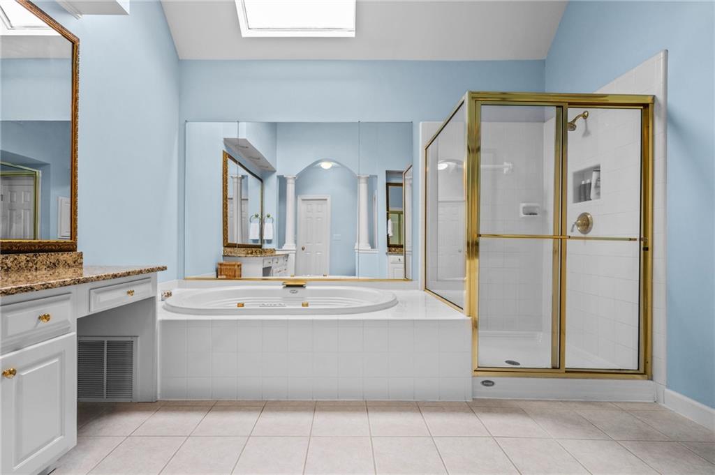 Easthampton - The Ridge - Residential