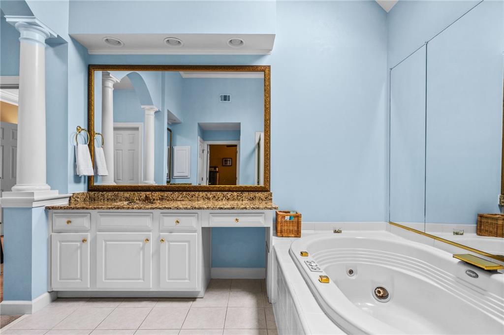 Easthampton - The Ridge - Residential