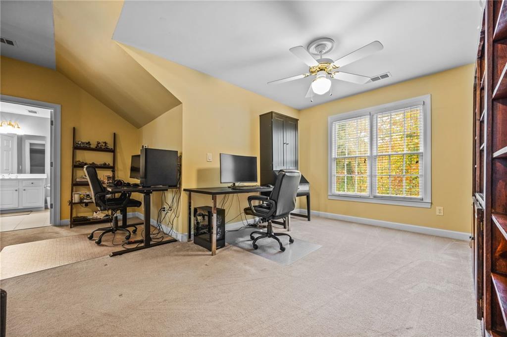 Easthampton - The Ridge - Residential