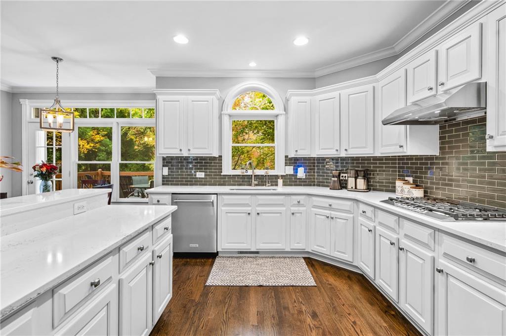 Easthampton - The Ridge - Residential