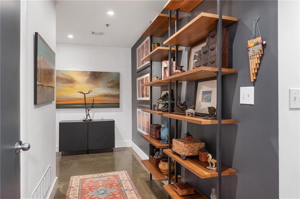 845 Spring Street NW 129