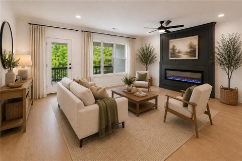 Townhouse For Sale - 1927 Deco Drive<br/> Kennesaw, GA 30144