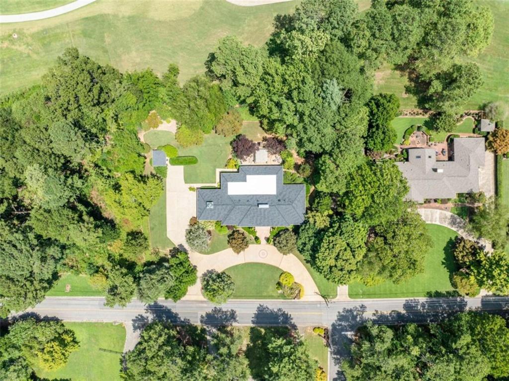 596 E Lake Drive