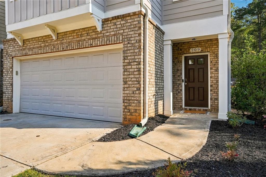 209 Magnolia Creek Way