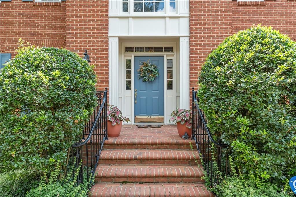 1951 Winchelsea Court W