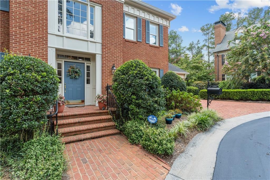 1951 Winchelsea Court W