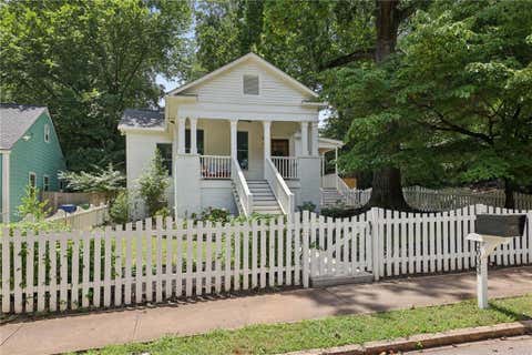 Homes For Sale - 2033 Ridgedale Road<br/> Atlanta, GA 30317
