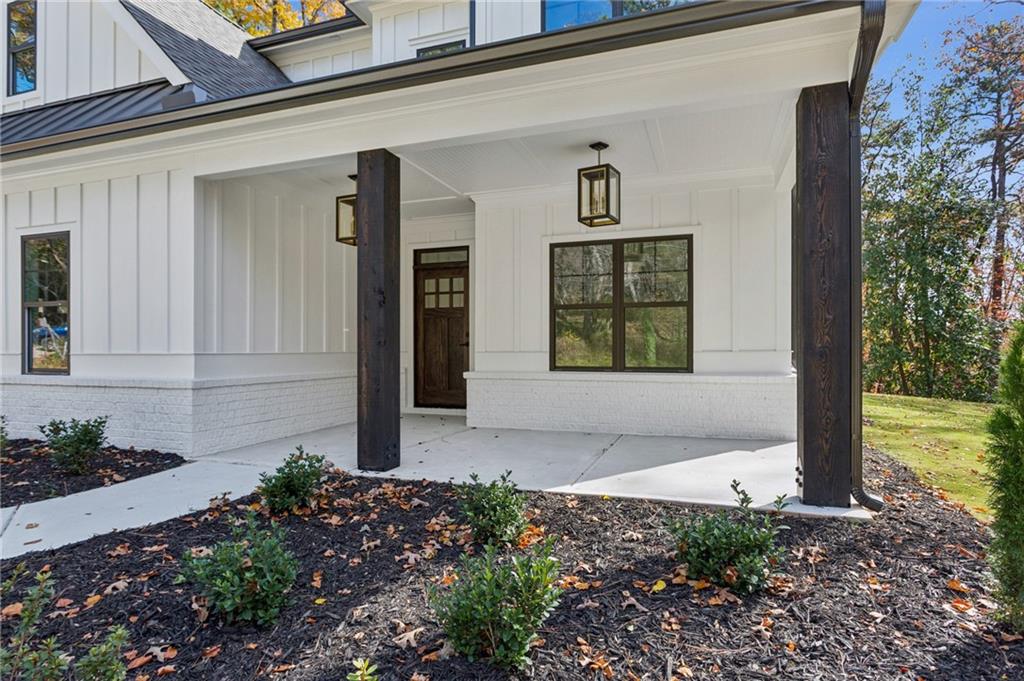 651 Chestnut Hill Road SW