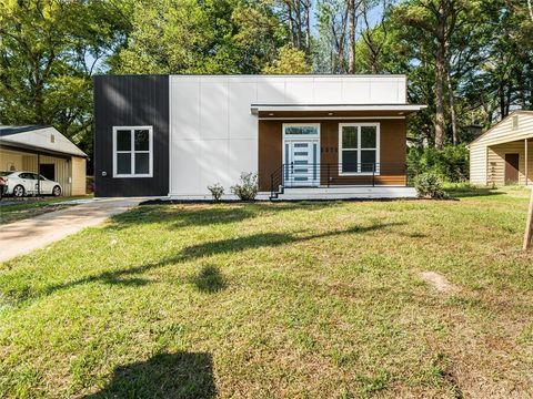 1571 Mary George Avenue NW Atlanta GA 30318