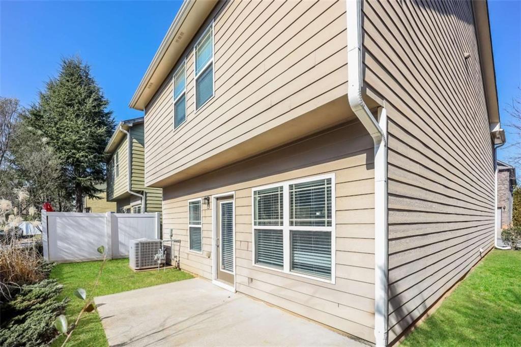 1580 Chattahoochee Court