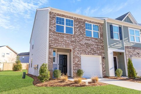 A home in Palmetto