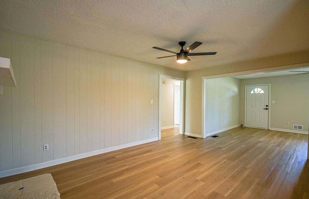 2236 Briarwood Drive, Conyers, Georgia image 13