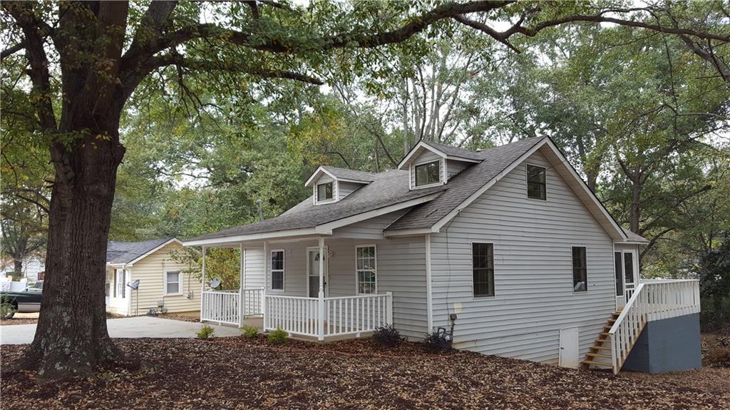 Beautiful cottage home on a level lot. Renovated and move in ready. New flooring and cabinets with newer appliances in large kitchen.
New vanities and flooring in both bathrooms. Newer roof and some new thermal pane windows. Super cute! This is a must see!