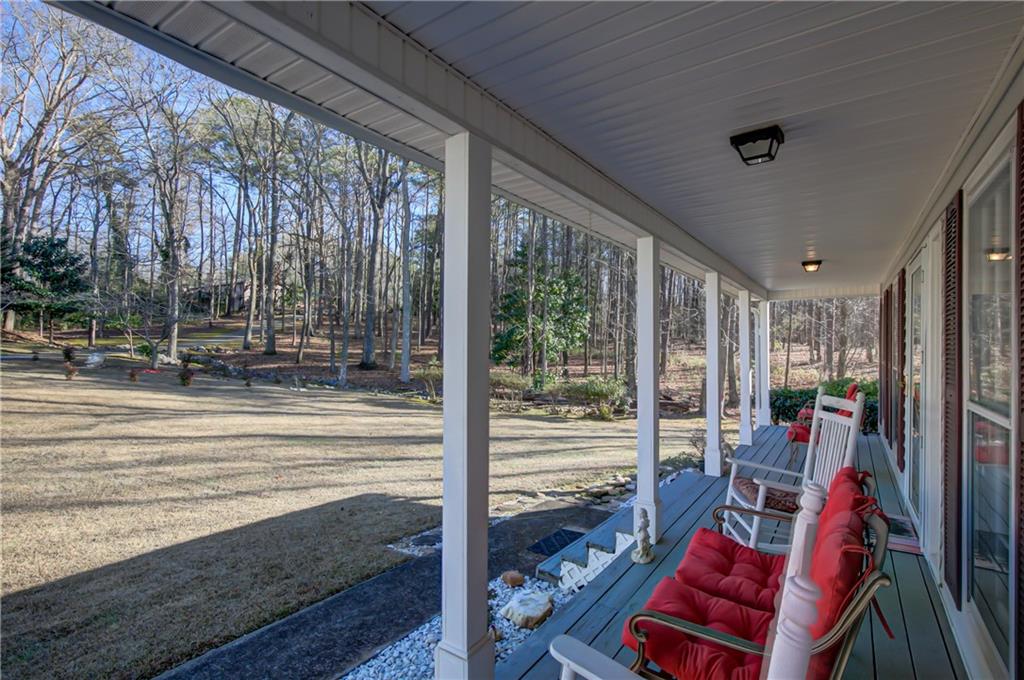 6450 Lake Sara Glen Drive