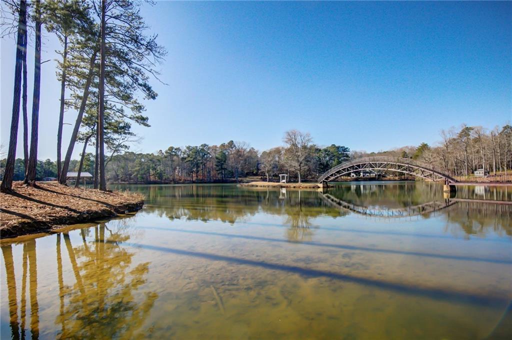 6450 Lake Sara Glen Drive