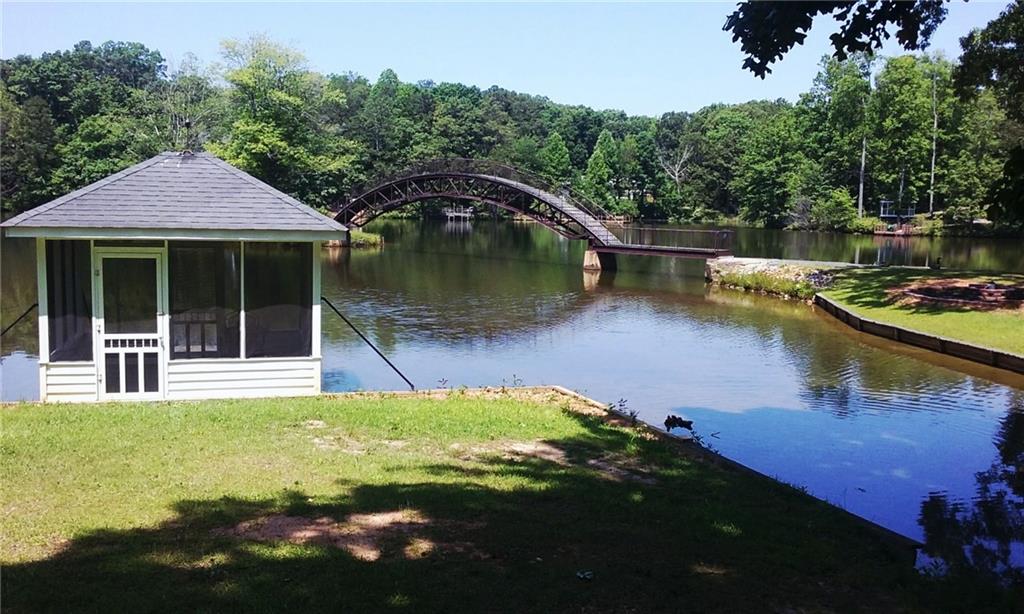 6450 Sara Glen Drive