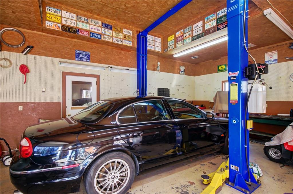 6450 Sara Glen Drive