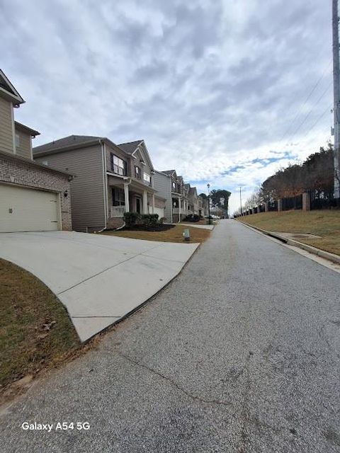Homes For Rent - 2034 Britt Drive<br/> Snellville, GA 30078