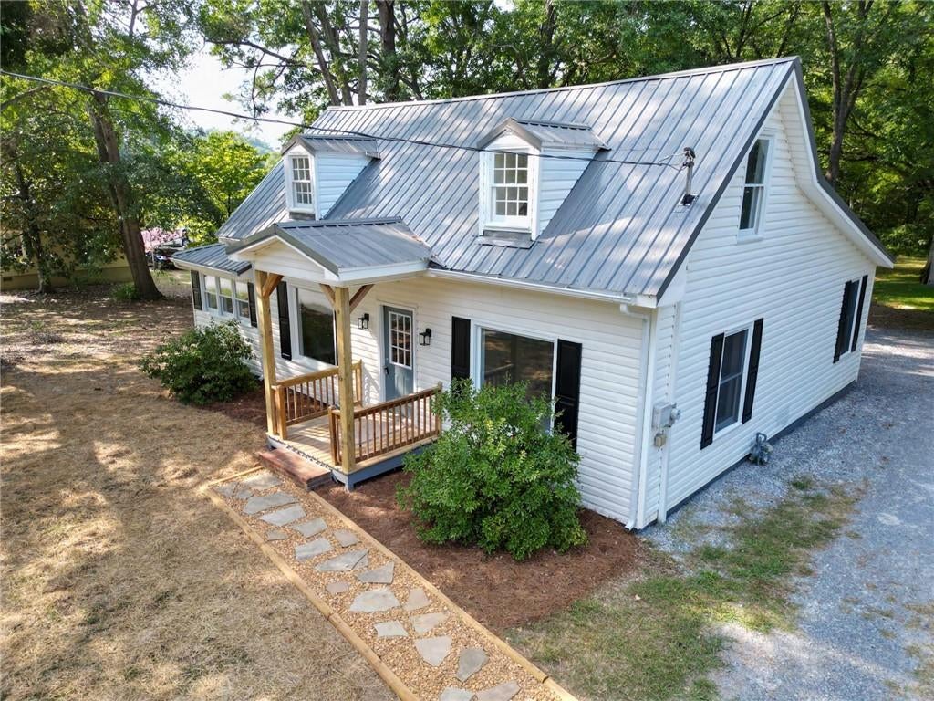 806 Fairview Road