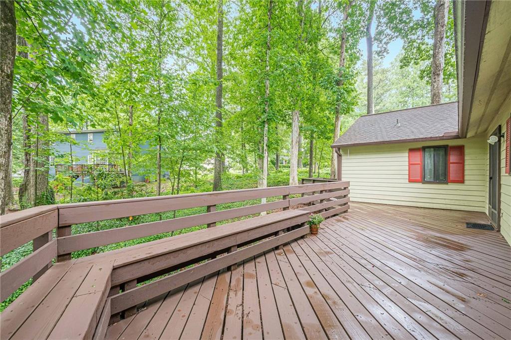 2174 Kinridge Road, Marietta, Georgia image 11