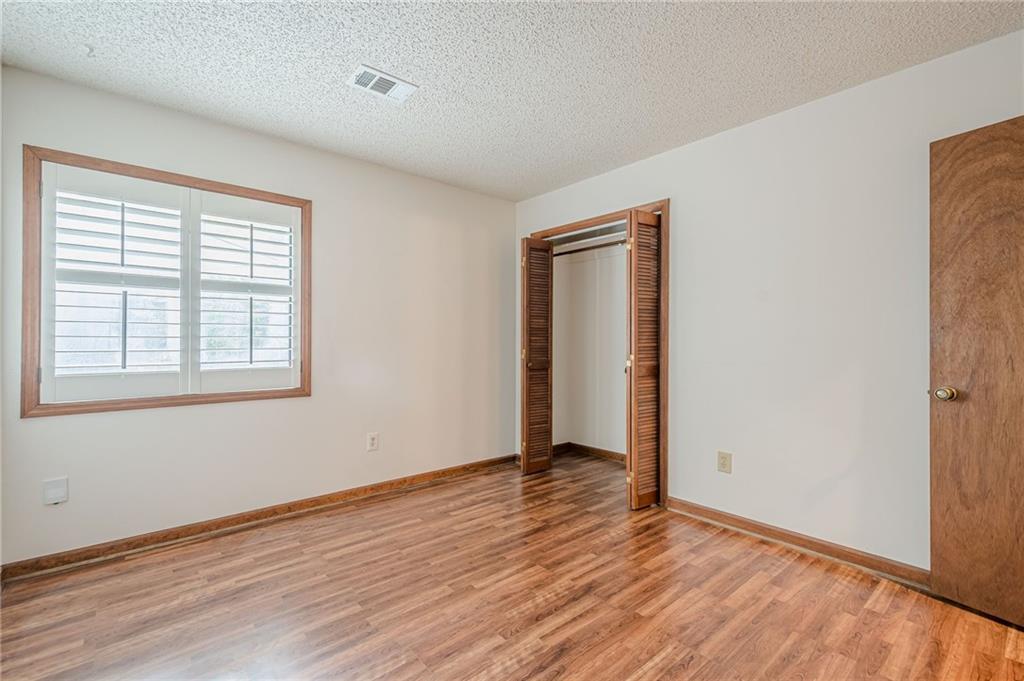 2174 Kinridge Road, Marietta, Georgia image 33