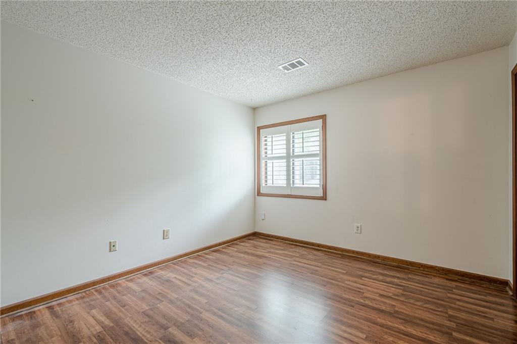 2174 Kinridge Road, Marietta, Georgia image 31