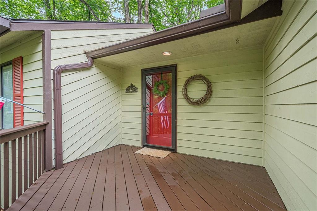 2174 Kinridge Road, Marietta, Georgia image 2