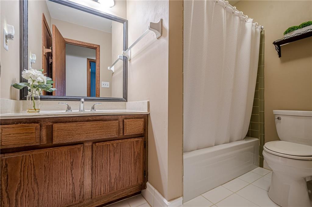 2174 Kinridge Road, Marietta, Georgia image 34