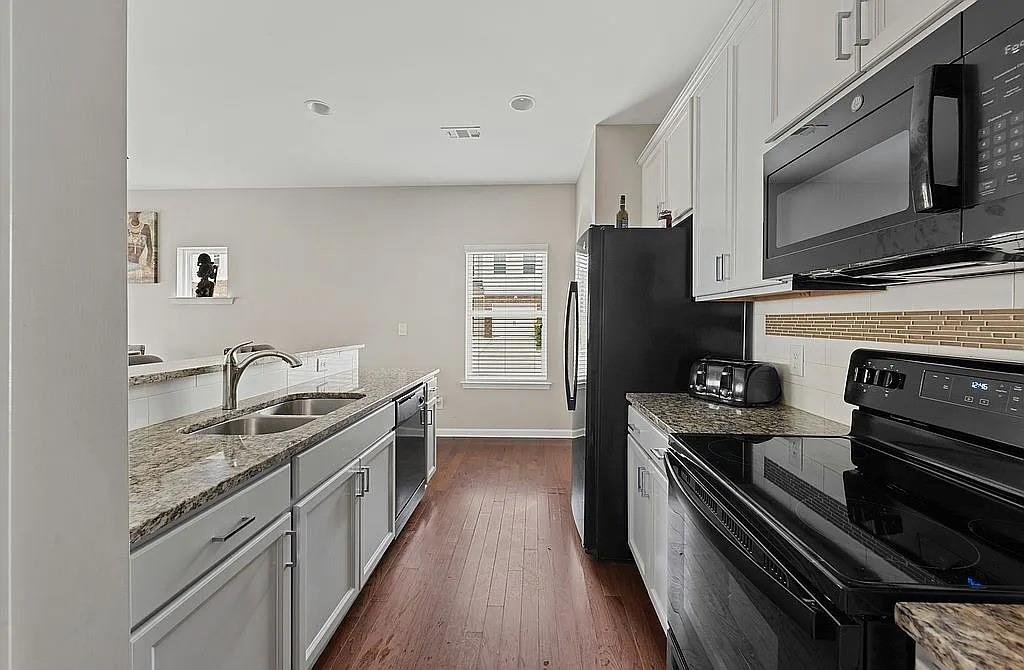 5076 Longview Walk, Decatur, Georgia image 7